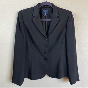 Beautifully Tailored Ann Taylor Petite Black Pin Stripe Blazer & Very Stunning!